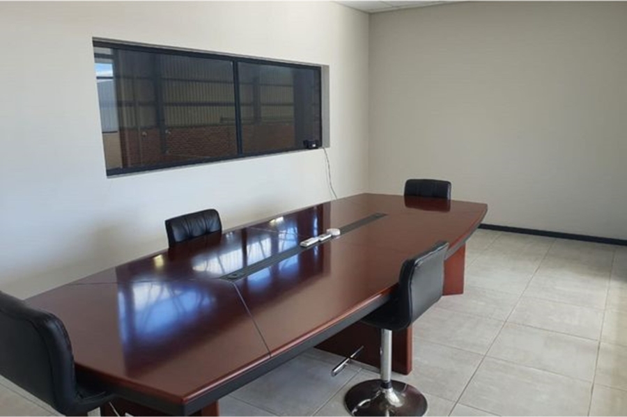 To Let commercial Property for Rent in Fairview Eastern Cape